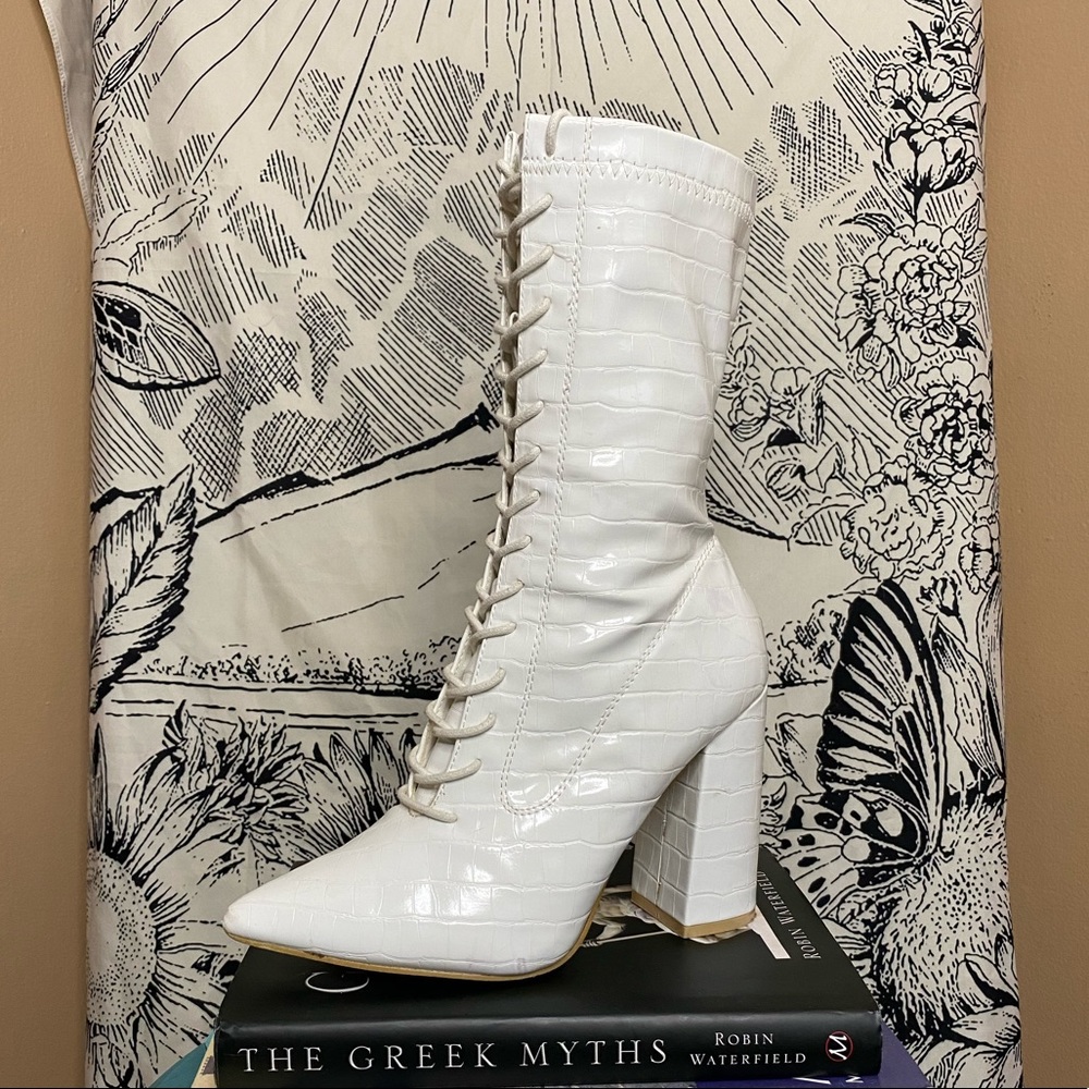 White Chunky Heel Lace Up Boots